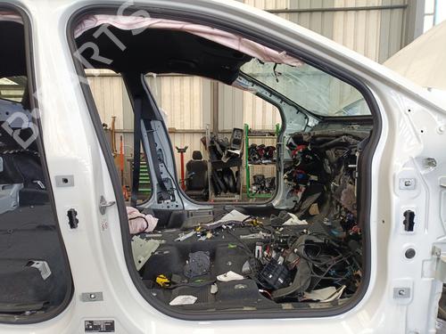 Gummiliste Gummiliste BMW 2 Active Tourer (U06) 218d (150 hp) 36993342 36993342