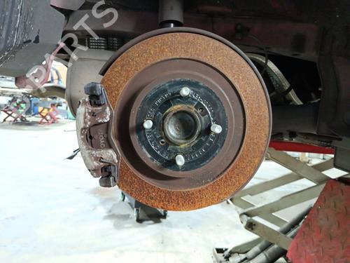 Used Right rear brake caliper Right rear brake caliper TOYOTA YARIS (_P13_) 1.5 Hybrid (NHP130_, NHP130) (101 hp) 31380874 31380874