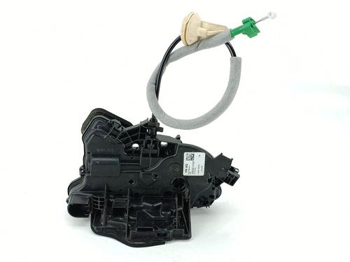 front-right-lock-seat-arona-kj7-kjp-2017-32435434 main image