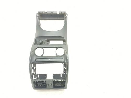 Console centrale Console centrale NISSAN TERRANO II (R20) 2.7 TDi 4WD (125 hp) 33814170 33814170