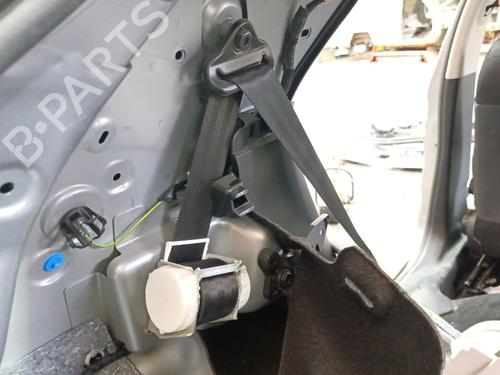 rear-left-seatbelt-citroen-c4-cactus-2014-32515324 main image