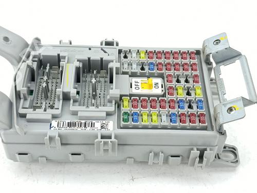 Sikringsdåse HYUNDAI i20 II (GB, IB) 1.2 (84 hp) 32296373