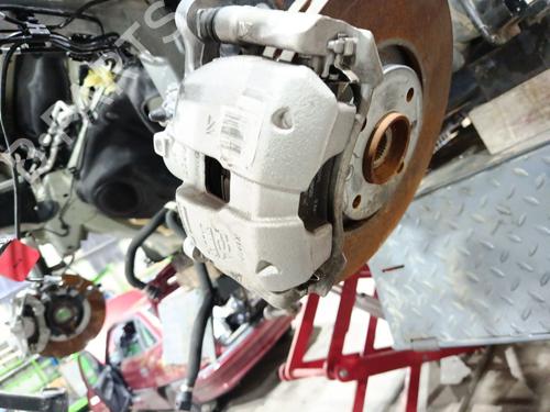 Used Left front brake caliper Left front brake caliper 37074281 37074281