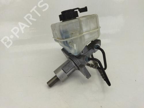 Used Brake master cylinder BMW X1 (E84) sDrive 18 d (143 hp) 12557480