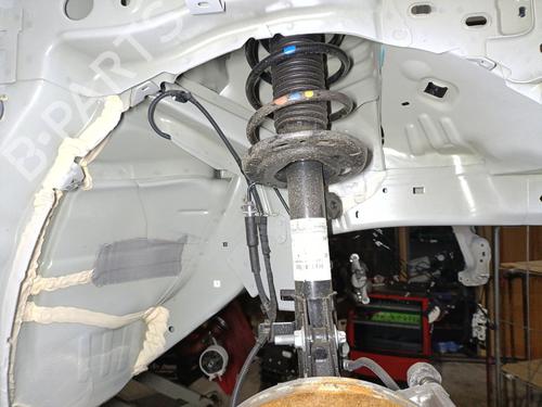 Høyre foran støtdemper CITROËN C4 III (BA_, BB_, BC_) 1.2 PureTech 130 (BAHNSA, BAHNSB) (130 hp) 29145922