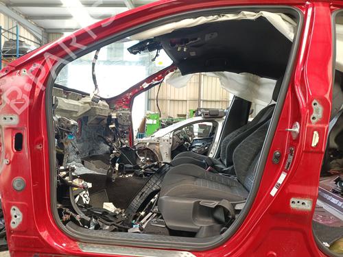 Gummiliste Gummiliste TOYOTA C-HR (_X1_) 1.8 Hybrid (ZYX10_, ZYX11_) (98 hp) 37491703 37491703