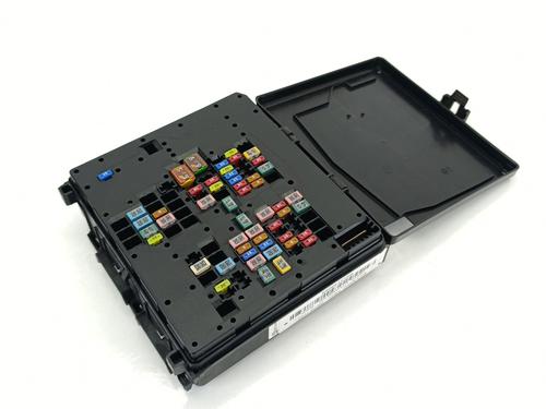 Fuse box FORD PUMA (J2K, CF7) 1.0 EcoBoost | BP37720701E1 - Image 4