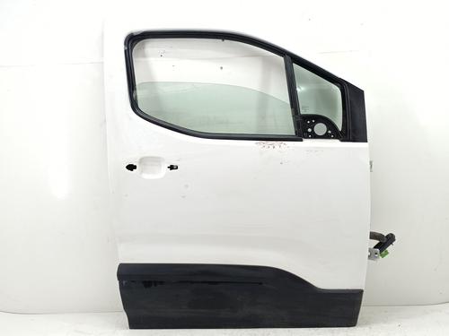 Used Right front door Right front door 38176433 38176433