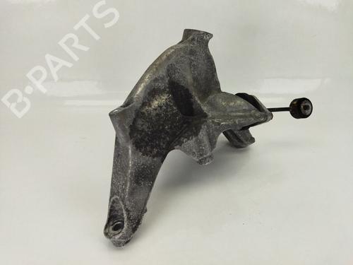 Used Engine mount AUDI A4 B9 Avant (8W5, 8WD) 2.0 TDI (150 hp) 12068061