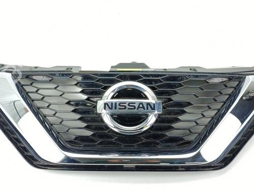 Used Grille NISSAN QASHQAI II (J11, J11_) 1.3 DIG-T (140 hp) 30743662
