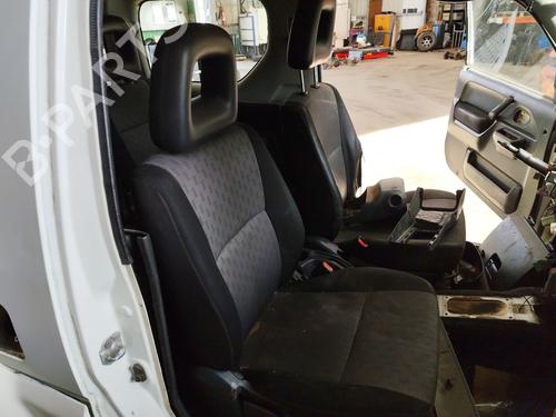 Sæde højre fortil SUZUKI JIMNY Closed Off-Road Vehicle (SN) [1998-2025]  26548231