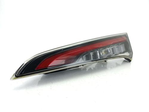 Used Right tailgate light TOYOTA COROLLA Hatchback (_E21_, _EA1_, _EH1_) [2018-2026]  31893925