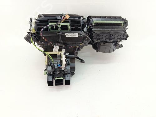 Used Heater matrix box Heater matrix box SEAT LEON (KL1, KLG) 1.5 eTSI (150 hp) 32450473 32450473