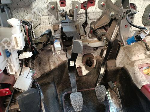 clutch-pedal-mazda-cx-3-dk-2015-36434693 main image