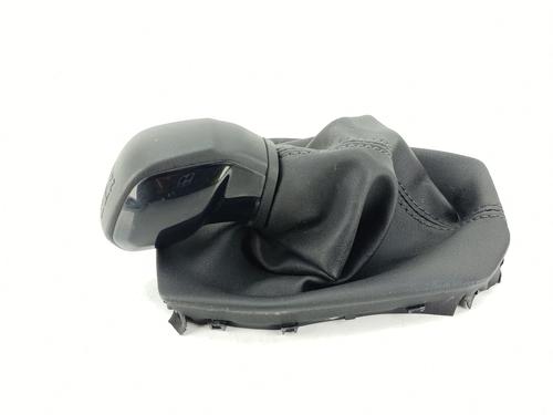 Used Shift knob Shift knob PEUGEOT 208 II (UB_, UP_, UW_, UJ_) 1.2 PureTech 75 (75 hp) 32522366 32522366