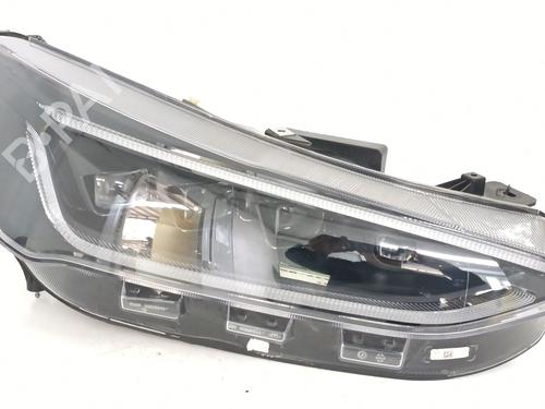 Used Right headlight FORD FOCUS IV (HN) 2.3 ST EcoBoost (280 hp) 30000900