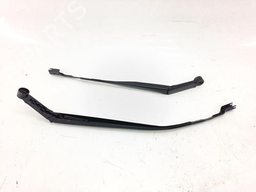Used Front windshield wiper arm TOYOTA C-HR (_X1_) 1.8 Hybrid (ZYX10_, ZYX11_) (98 hp) 31754768