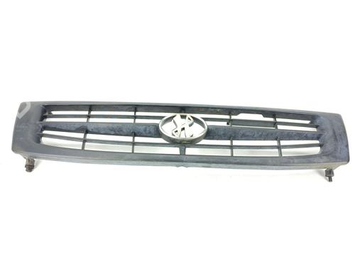 Used Grille HYUNDAI GALLOPER II (JK-01) 2.5 TD intercooler (99 hp) 31642010