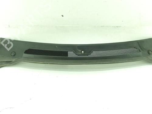 Griglia sotto parabrezza Griglia sotto parabrezza LAND ROVER DISCOVERY IV (L319) 3.0 TD 4x4 (245 hp) 37074059 37074059