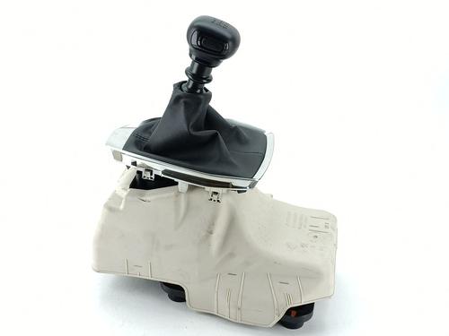 Used Gear lever Gear lever PEUGEOT 2008 II (UD_, US_, UY_, UJ_, UR_, UC_) 1.5 BlueHDI 110 (UDYHSK) (110 hp) 32289418 32289418