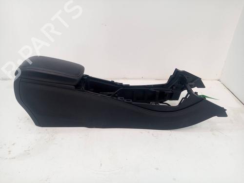 Used Armrest / Center console MERCEDES-BENZ A-CLASS (W176) [2012-2018]  8946384