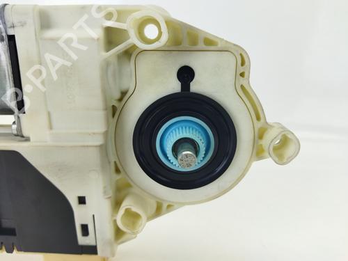 Right front window motor PEUGEOT 307 (3A/C) 1.6 HDi 110 | BP9829638E20 