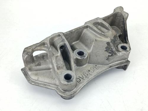 Used Engine mount Engine mount PEUGEOT TRAVELLER Bus (V_) 1.5 BlueHDi 120 (120 hp) 34555992 34555992
