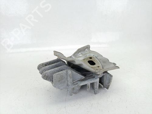 Used Engine mount RENAULT CLIO III (BR0/1, CR0/1) 1.5 dCi (75 hp) 25876670