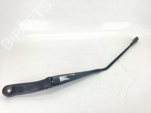 Used Front windshield wiper arm MERCEDES-BENZ A-CLASS (W169) A 170 (169.032, 169.332) (116 hp) 14924312