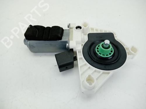 Used Left front window motor MERCEDES-BENZ CLA Coupe (C117) CLA 220 CDI / d (117.303) (163 hp) 11705212