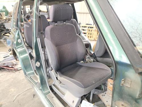 Used Right front seat SANTANA 300/350 1.6 HDi 4x4 (90 hp) 31382794