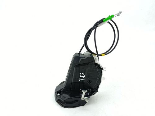 Used Rear right lock TOYOTA YARIS (_P13_) 1.5 Hybrid (NHP130_, NHP130) (101 hp) 31375875