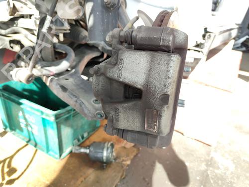 Venstre bremsekaliber foran HYUNDAI TUCSON (TL, TLE) 1.6 GDi (132 hp) 30059558