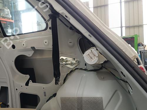 rear-right-seatbelt-fiat-500-312_-2007-32988798 main image