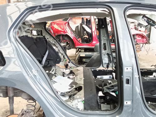 Gummiliste Gummiliste VW GOLF VIII (CD1, DA1) 1.0 eTSI (110 hp) 35946012 35946012