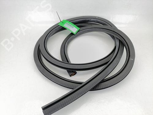 Used Rubber door seal FORD FOCUS III [2010-2020]  25876375