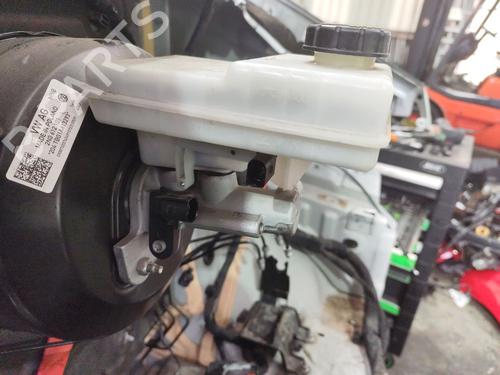 Used Brake master cylinder VW CRAFTER Van (SY_, SX_) [2016-2025]  30774232