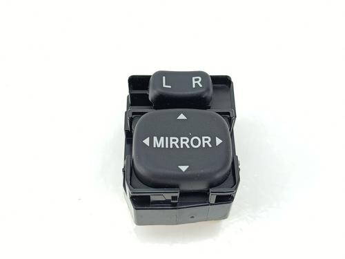 Used Mirror switch Mirror switch TOYOTA YARIS (_P13_) 1.0 (KSP130) (72 hp) 33399709 33399709