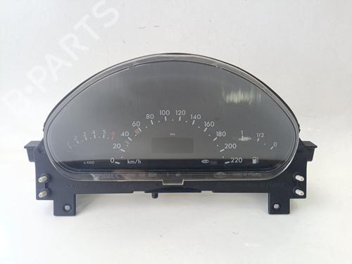 Used Instrument cluster MERCEDES-BENZ A-CLASS (W168) A 160 (168.033, 168.133) (102 hp) 26554685