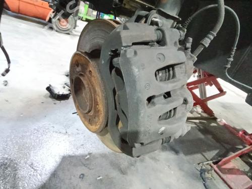 Left front brake caliper MERCEDES-BENZ SPRINTER 3,5-t Van (B907, B910) 315 CDI RWD (907.631, 907.633, 907.635, 907.637) | BP39668703M105 - Image 3