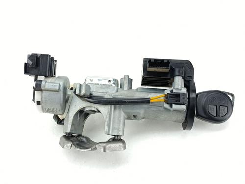 Used Ignition barrel Ignition barrel SUZUKI GRAND VITARA II (JT, TE, TD) 1.9 DDiS All-wheel Drive (JT419, TD44, JB419WD, JB419XD,... (129 hp) 33795169 33795169