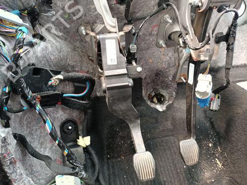 Used Clutch pedal Clutch pedal 37492722 37492722