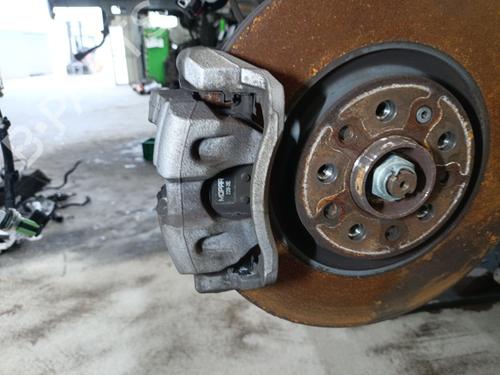 Used Left front brake caliper Left front brake caliper JEEP COMPASS (MP, M6, MV, M7) 1.3 Hybrid 4x4 (240 hp) 40298552 40298552