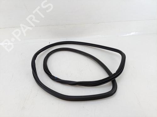 Used Rubber door seal AUDI Q3 Sportback (F3N) 35 TDI (150 hp) 27833674