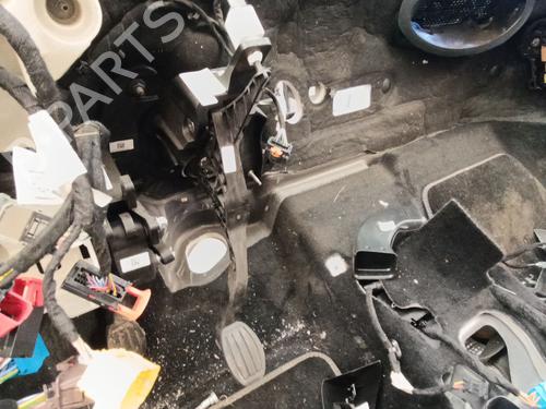 break-pedal-jeep-avenger-j2-2022-39423699 main image