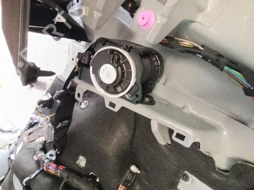 Used Rear right seatbelt Rear right seatbelt 37534647 37534647