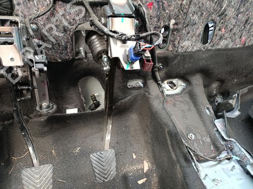 Used Break pedal Break pedal 37518843 37518843