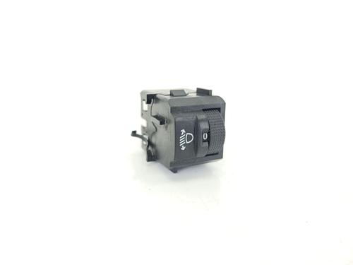 Headlight switch CITROËN JUMPY III Van (V_) 2.0 BlueHDi 120 | BP36069563I24 - Image 1