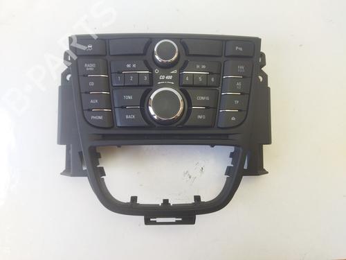 Used Radio OPEL ASTRA J (P10) [2009-2016]  15560160