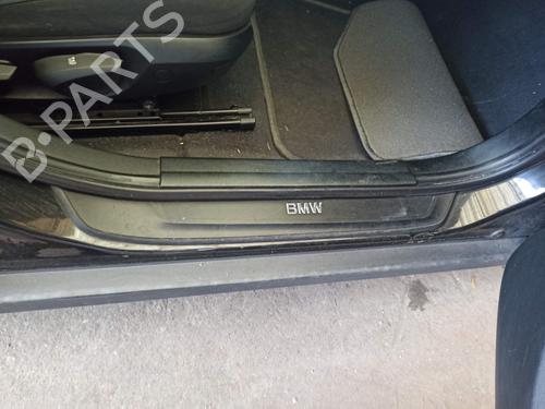 Used Rubber door seal BMW X1 (E84) sDrive 18 d (143 hp) 25874484
